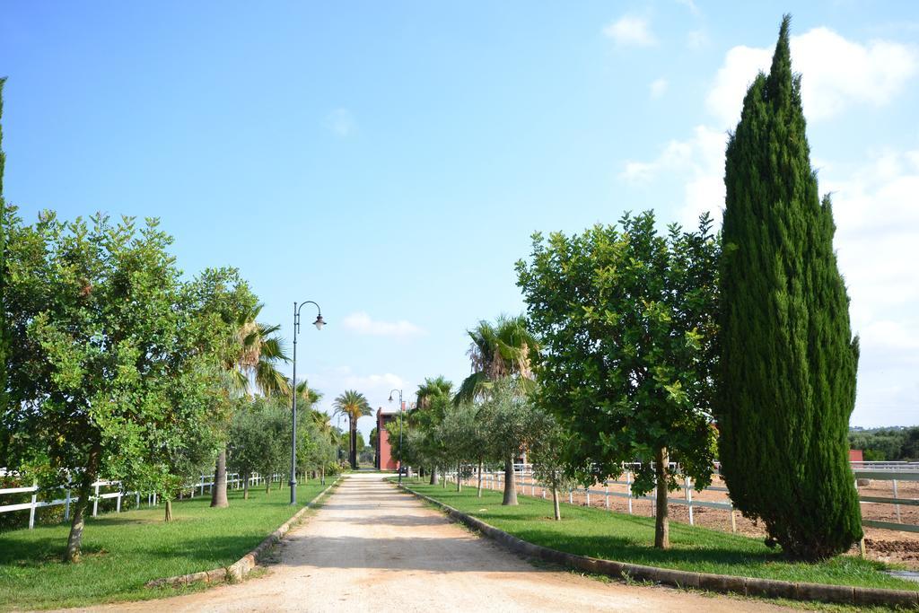 Amaregold Tenuta La Baronessa Resort Tuglie Exterior foto