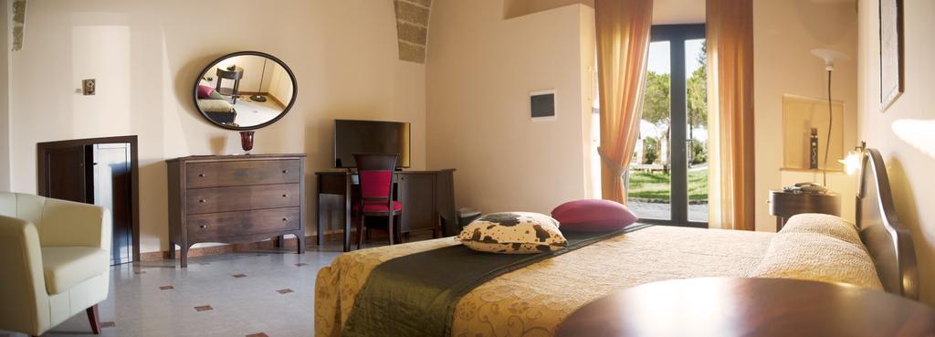 Amaregold Tenuta La Baronessa Resort Tuglie Exterior foto