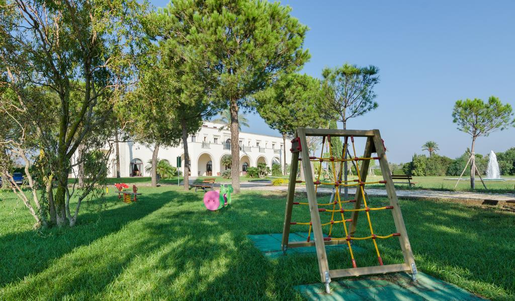 Amaregold Tenuta La Baronessa Resort Tuglie Exterior foto