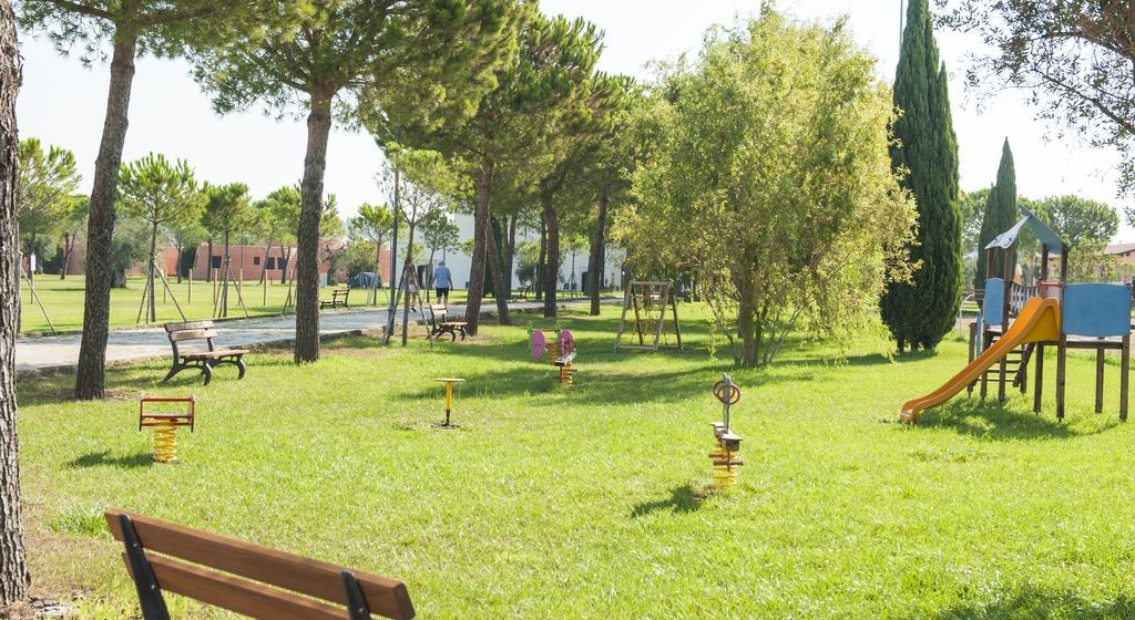 Amaregold Tenuta La Baronessa Resort Tuglie Exterior foto