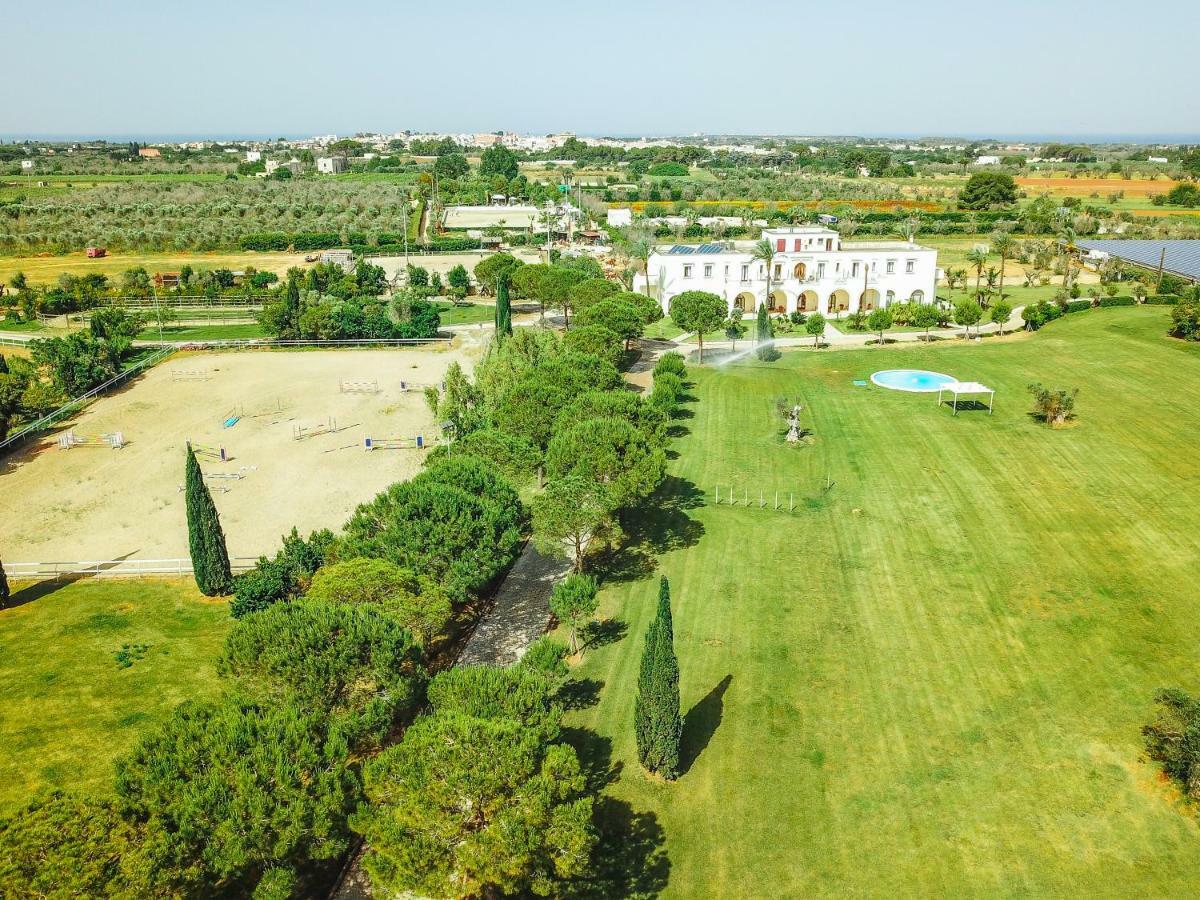Amaregold Tenuta La Baronessa Resort Tuglie Exterior foto